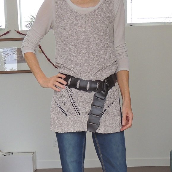 NWOT Crochet tank tunic with side slits - Picture 2 of 9